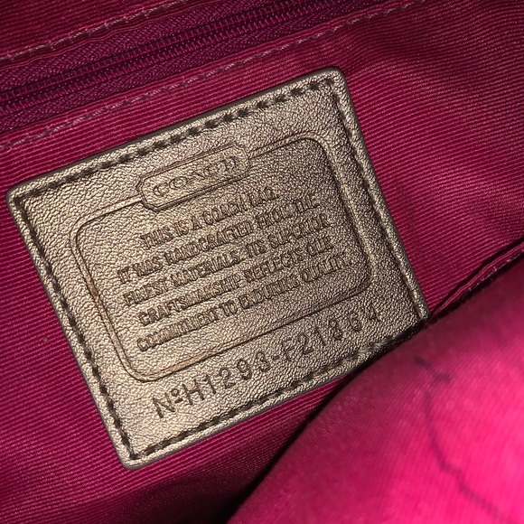 Authentic Coach Heritage Peyton Tattersall Purse - Picture 6 of 8